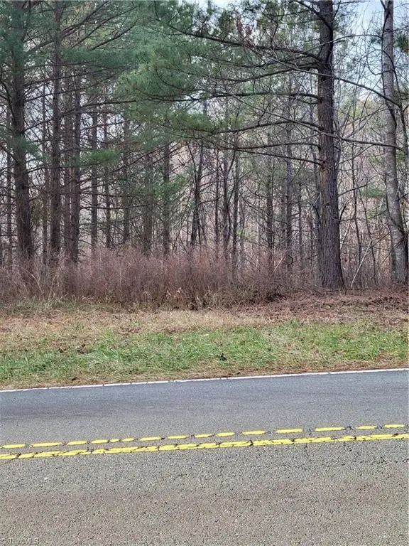 1671 Bowen Road, Pinnacle, NC 27043