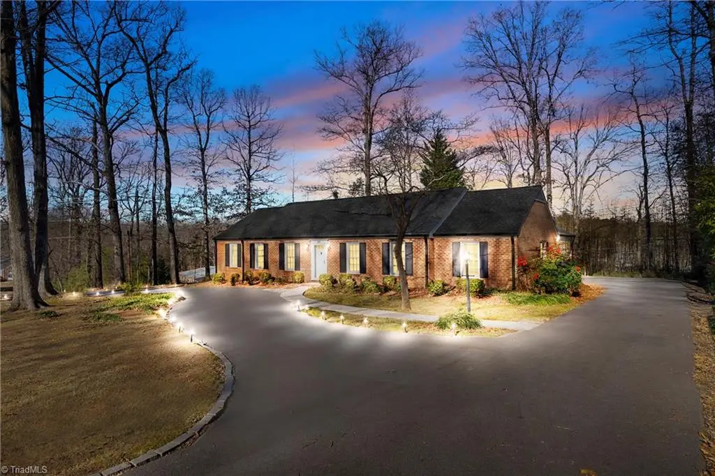 224 Lake Drive E, Thomasville, NC 27360 - #1