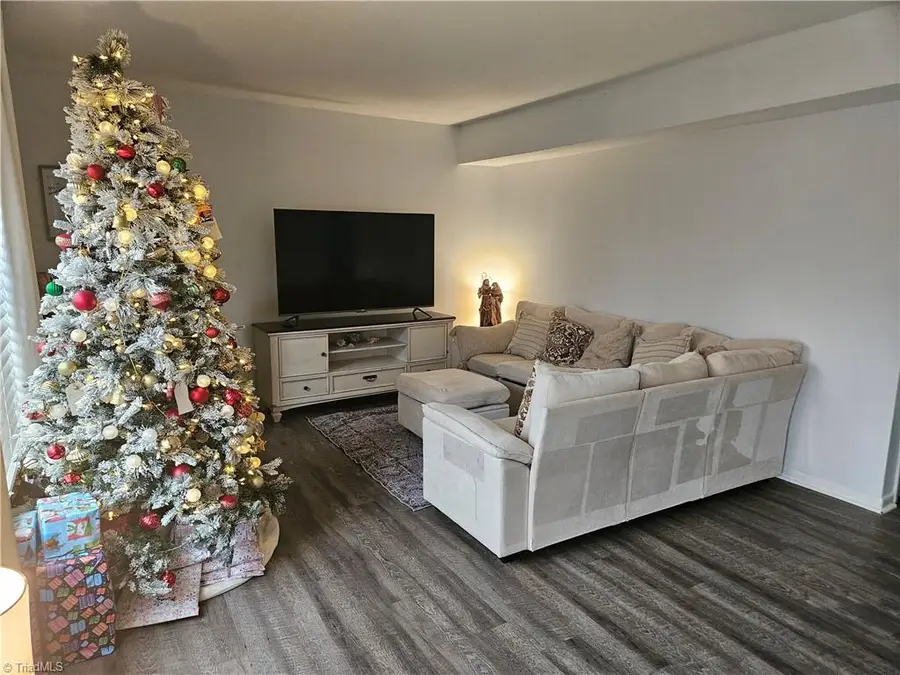 303 Lamplighter Circle, Winston Salem, NC 27104 - #2