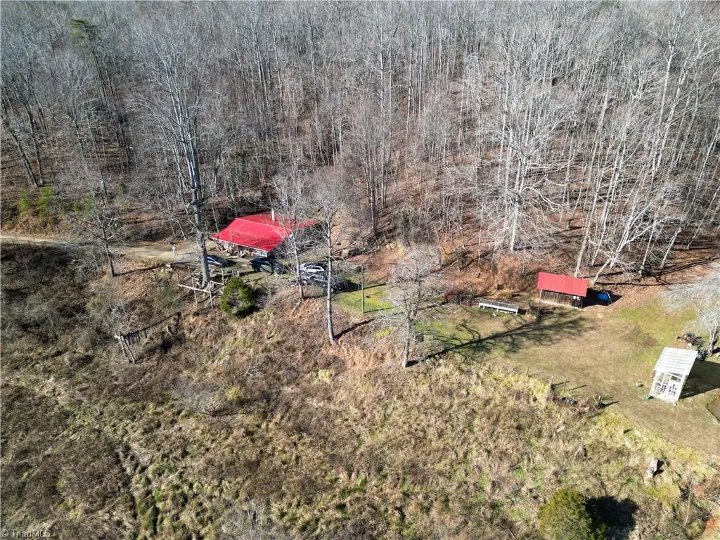 203 Brannock Lane, Pilot Mountain, NC 27041 - Image #1