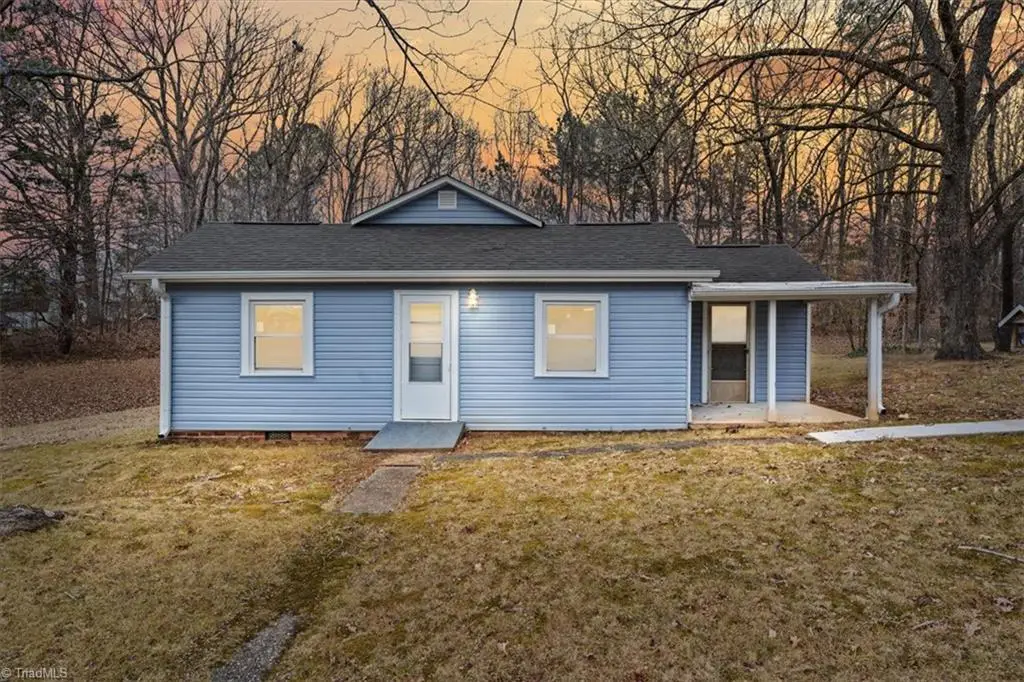 210 W Balfour Avenue, Asheboro, NC 27203 - Image #1