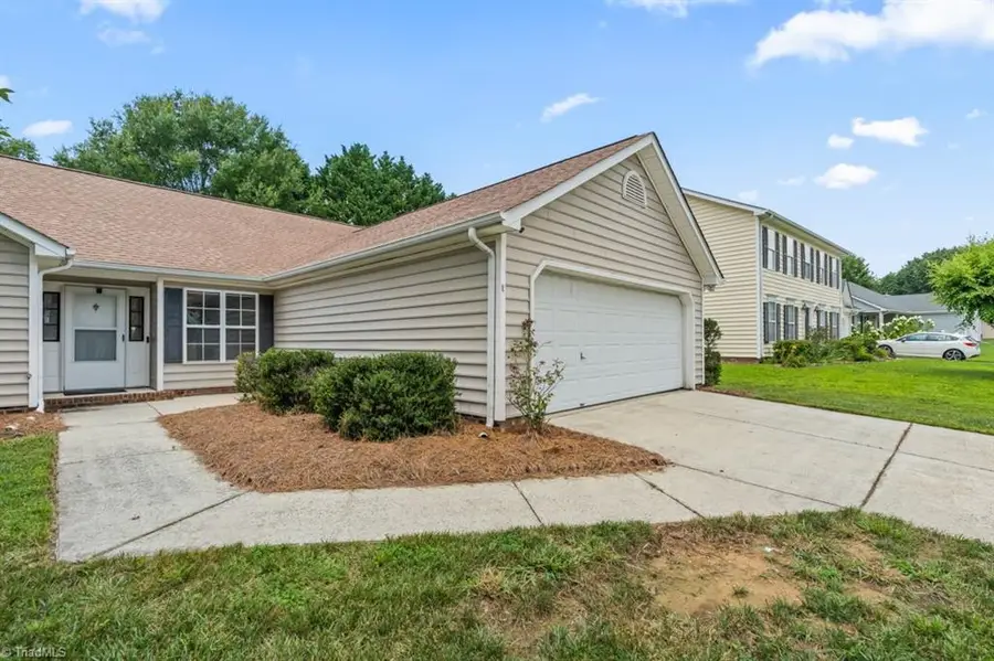 10 Manor Ridge Court, Greensboro, NC 27407 - Image #2