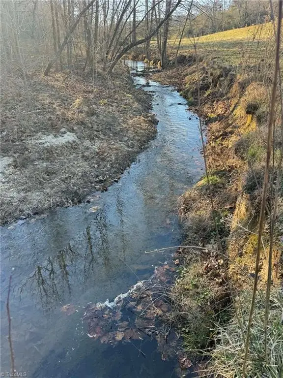 003 Rock Creek Ch Road, North Wilkesboro, NC 28659 - Image #3