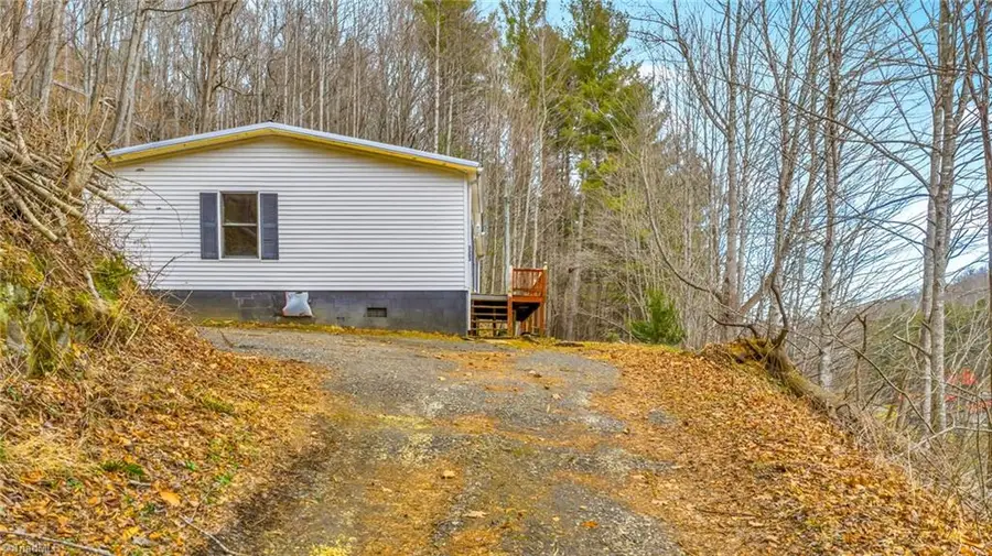 3303 Old Highway 16, Jefferson, NC 28640 - Image #2