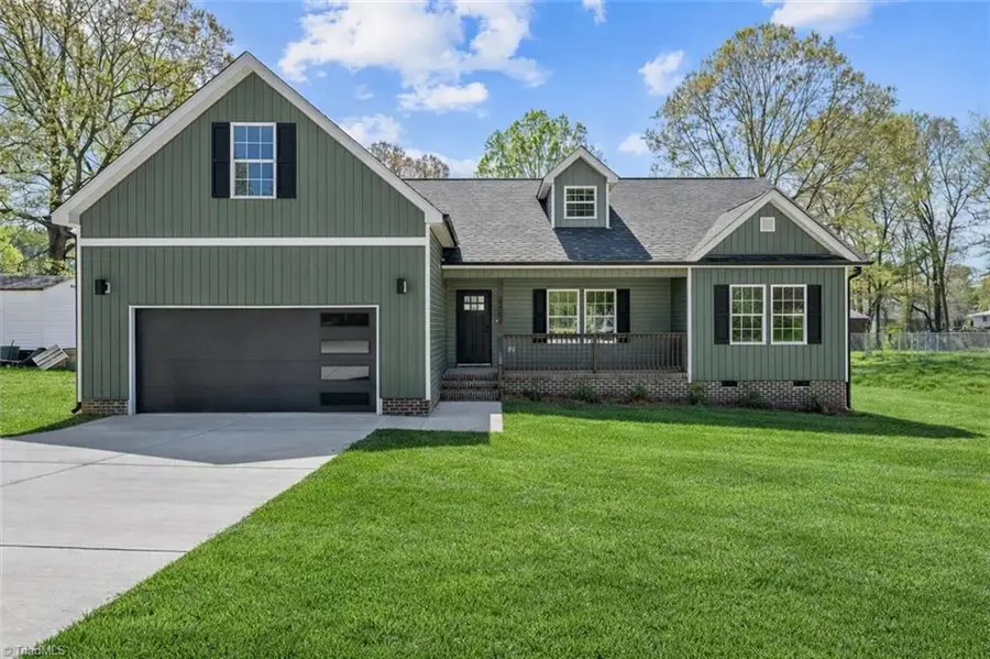 3903 Daye Drive, Greensboro, NC 27407 - #2