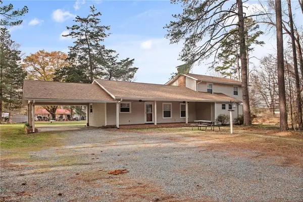 4135/4139 Pleasant Garden Road, Greensboro, NC 27406