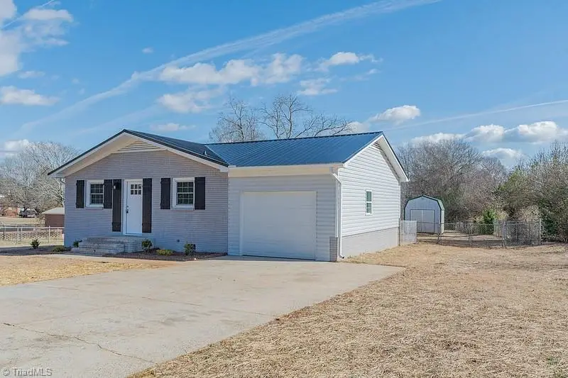 8915 Linwood Southmont Road, Lexington, NC 27292 - Image #1