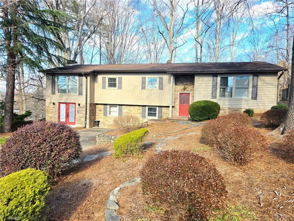 1524 Holly Circle, Wilkesboro, NC 28697 - Image #1