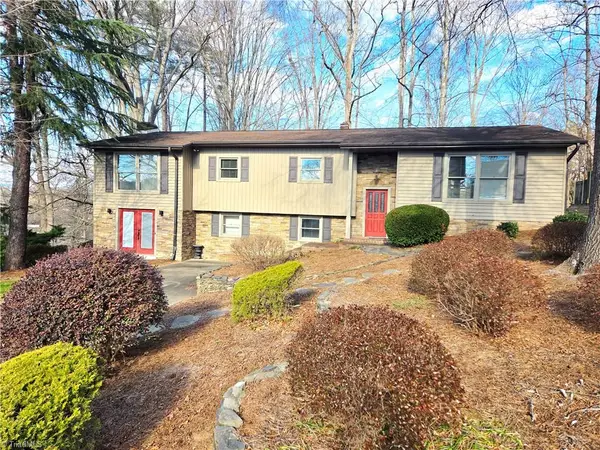 1524 Holly Circle, Wilkesboro, NC 28697