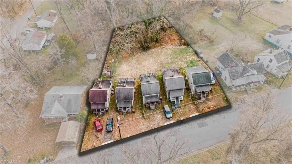 329 N Washington Avenue, Reidsville, NC 27320 - Image #1