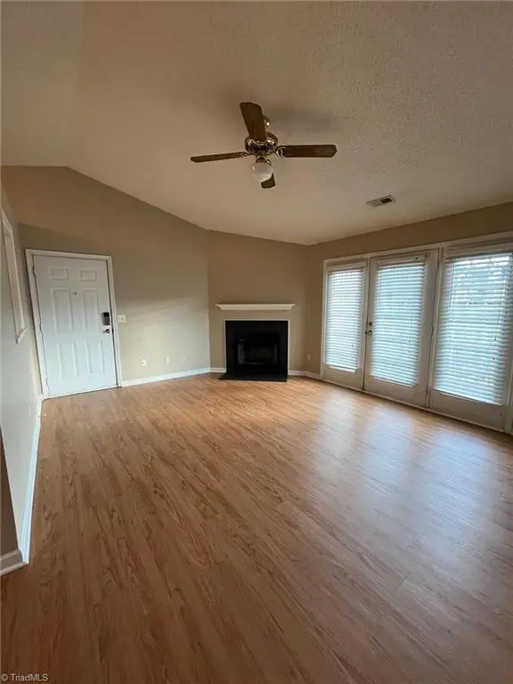 7135 Friendly Avenue, Greensboro, NC 27410 - Image #2