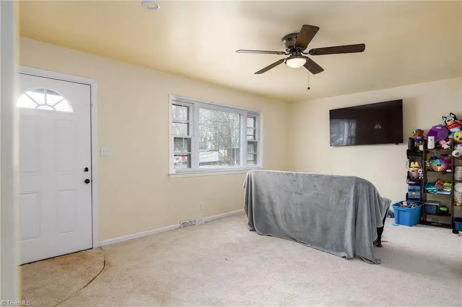 922 Llano Place, Greensboro, NC 27401 - Image #3