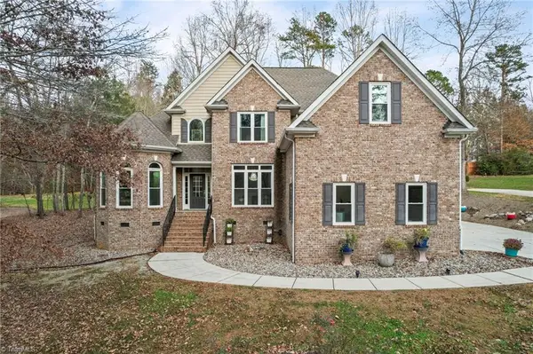 169 Winding Creek Drive, Troutman, NC 28166