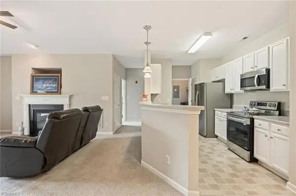 319 College Road #301, Greensboro, NC 27410