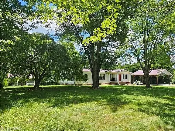 538 Pilgrim Baptist Church Road, Wilkesboro, NC 28697 - Image #2