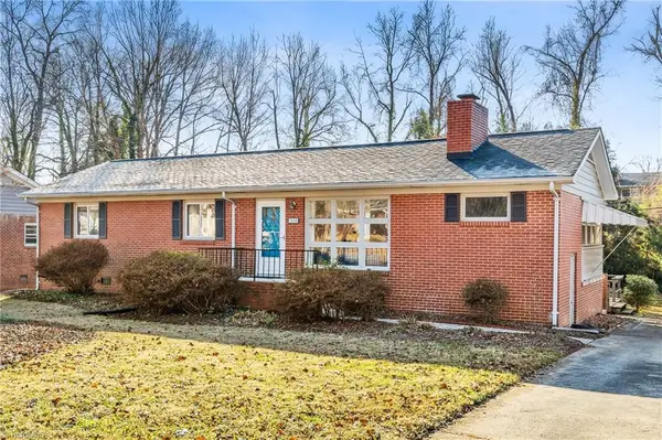 3015 Dellwood Drive, Greensboro, NC 27408