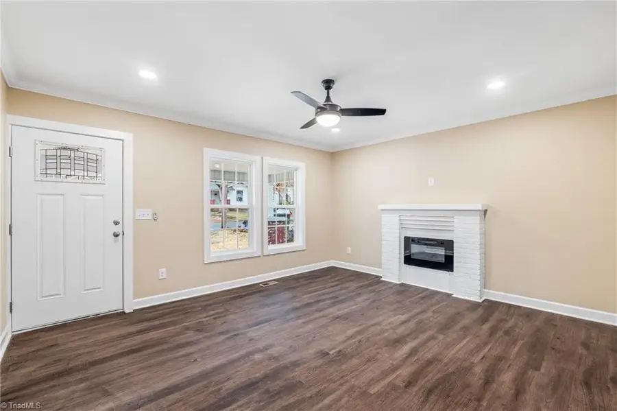 208 Warner Street, Thomasville, NC 27360 - Image #3