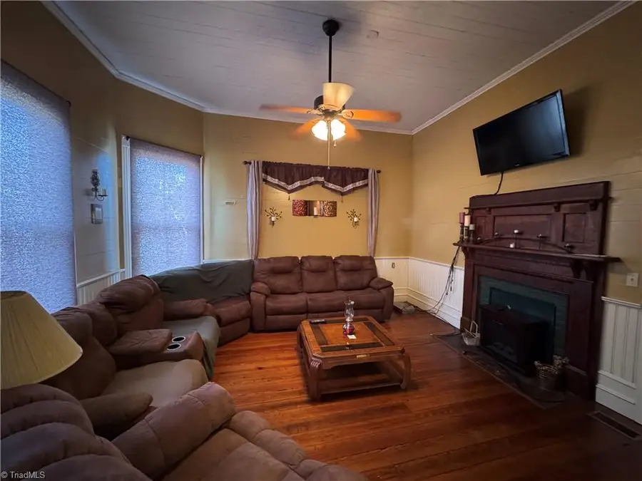 911 E Street, North Wilkesboro, NC 28659 - Image #3