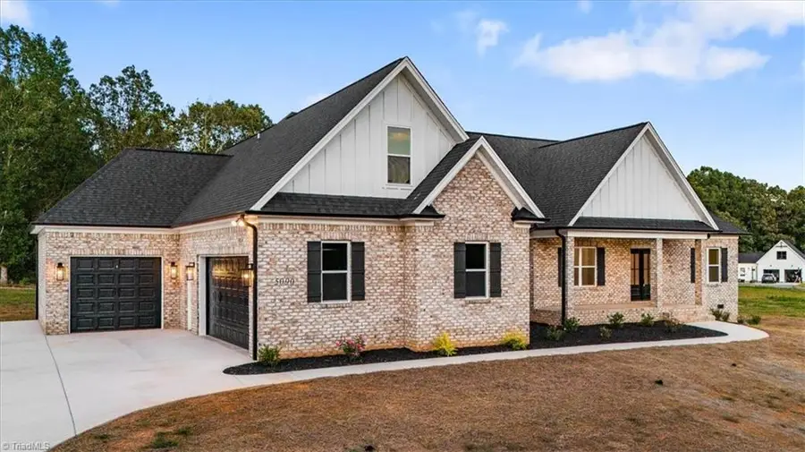 5090 Southern Pines Drive, Kernersville, NC 27284 - Image #3