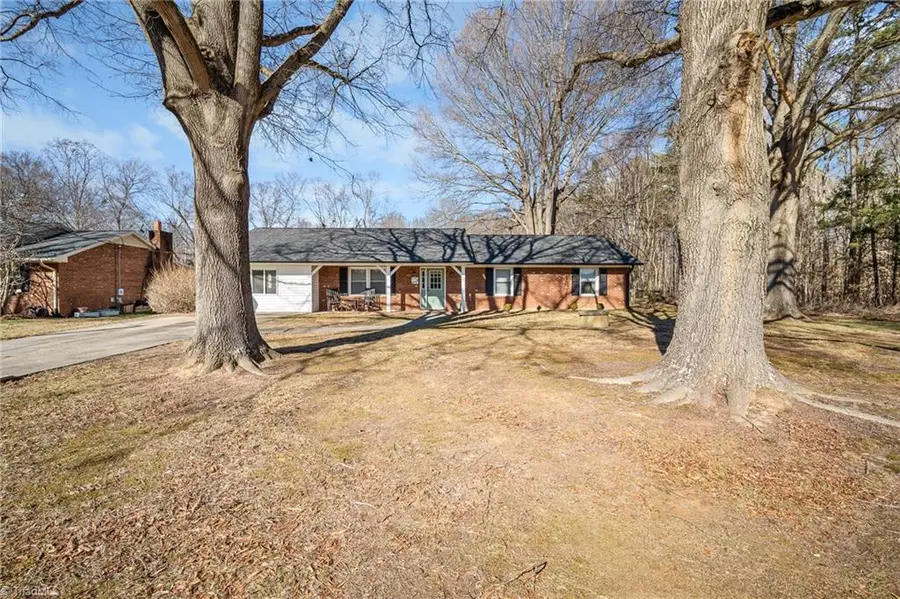 6030 Bobbybrook Drive, Clemmons, NC 27012 - Image #2