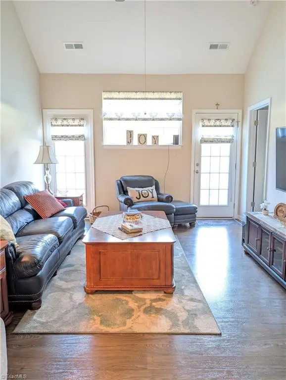 116 Covington Cove Court, Kernersville, NC 27284 - Image #3