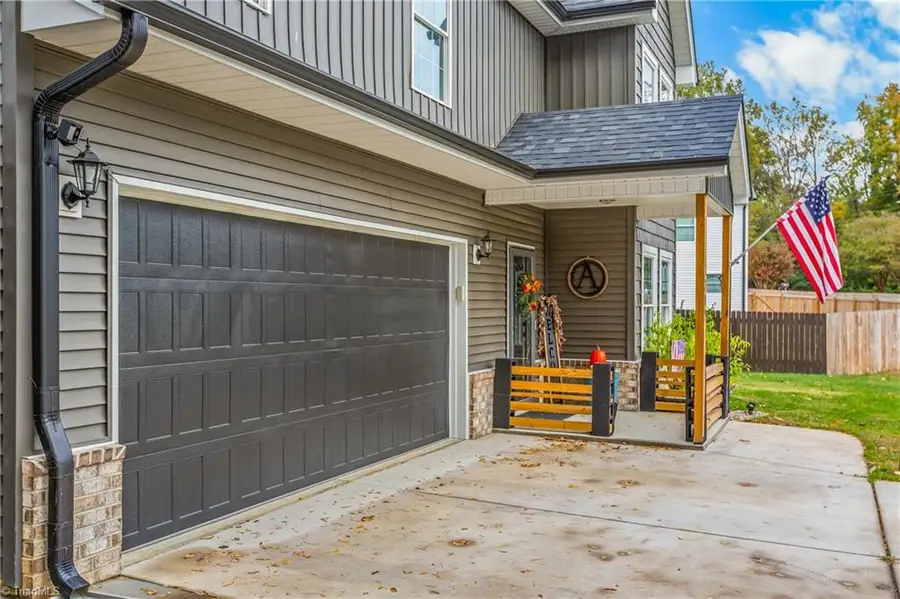 2709 Farmbrook Road, Winston Salem, NC 27103 - Image #2