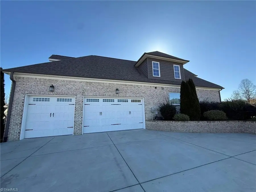 8521 Parkchester Place, Oak Ridge, NC 27310 - Image #2