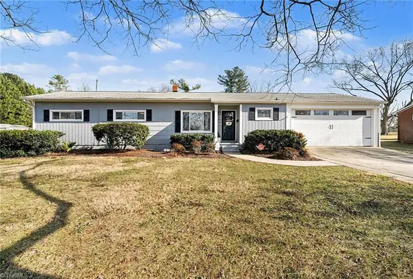 913 Alice Drive, Thomasville, NC 27360