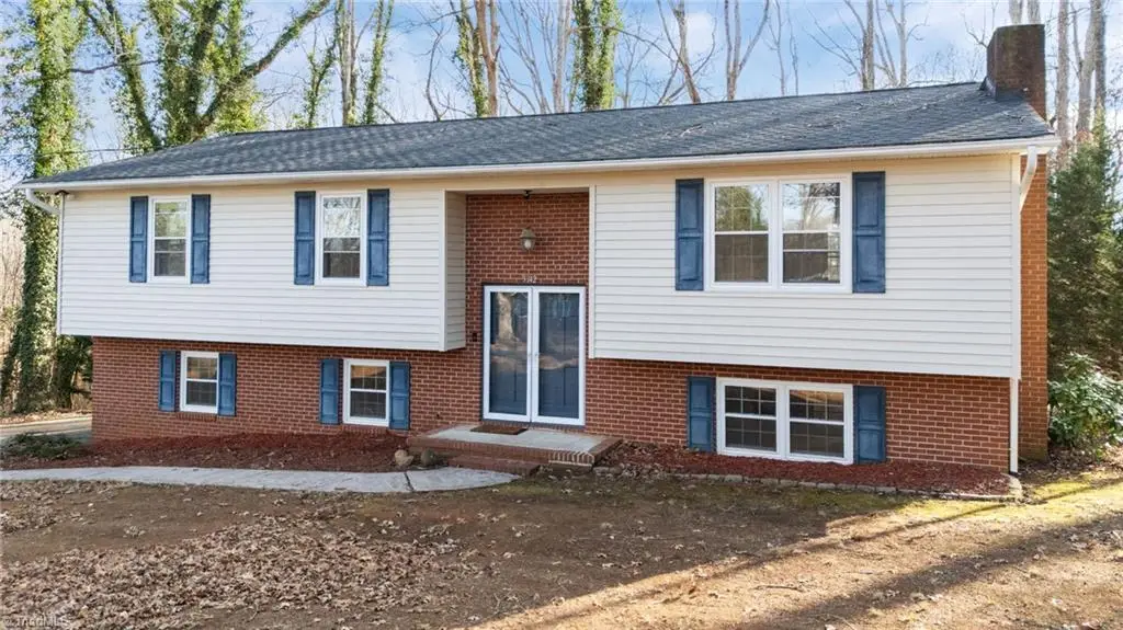 3742 Crosland Road, Winston Salem, NC 27106 - Image #1