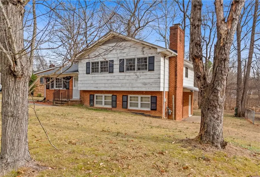 3005 Twin Lakes Drive, Greensboro, NC 27407 - Image #2