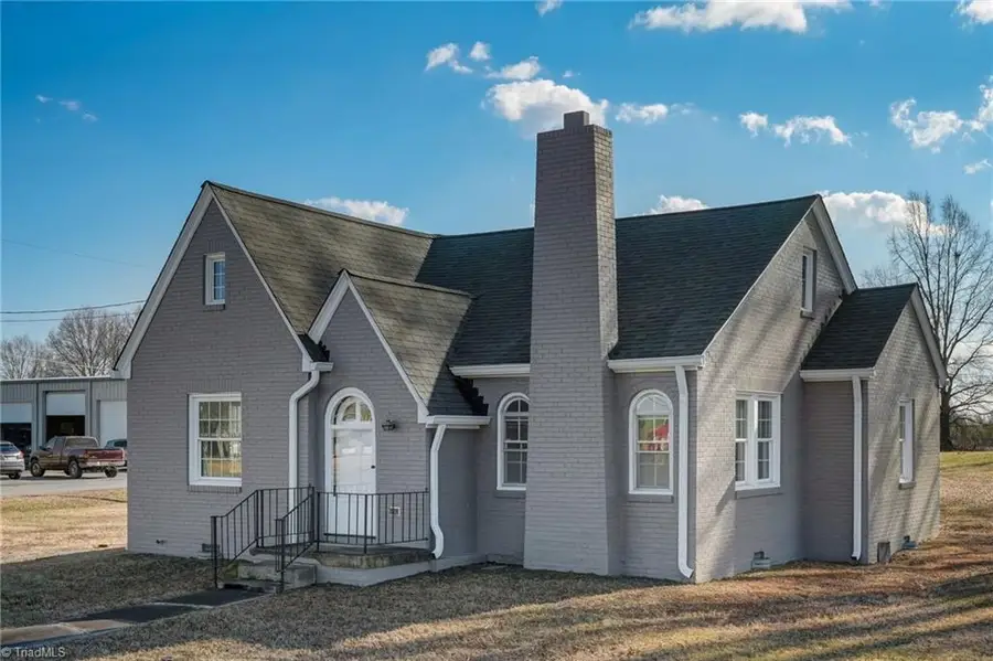 148 E Meadow Road, Eden, NC 27288 - Image #3