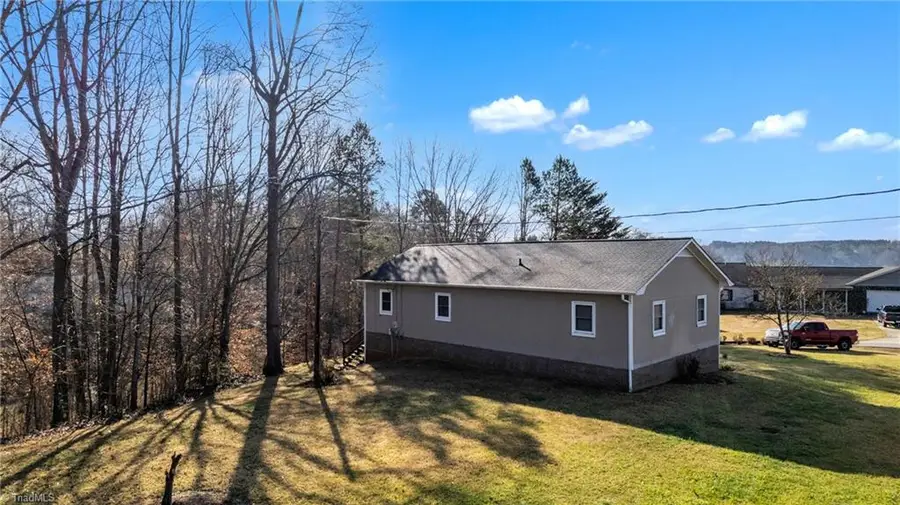 15 Mull Drive, Taylorsville, NC 28681 - Image #2