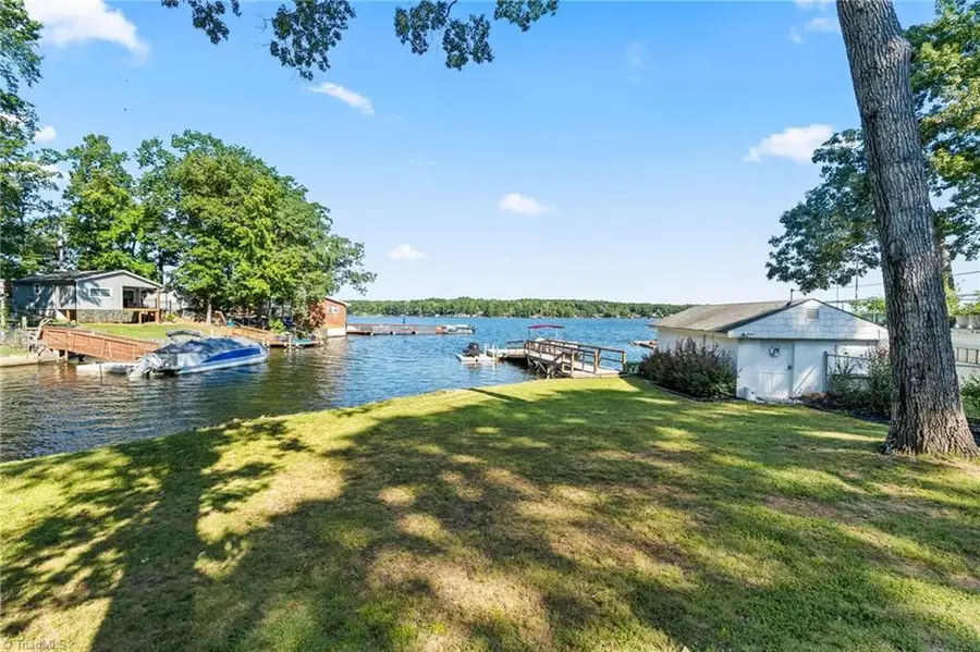 309 Shoreline Drive, Lexington, NC 27292 - Image #2