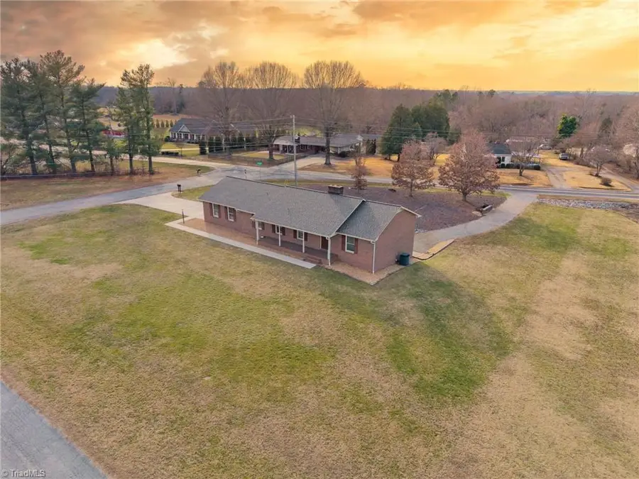157 Tamworth Drive, Clemmons, NC 27012 - Image #3