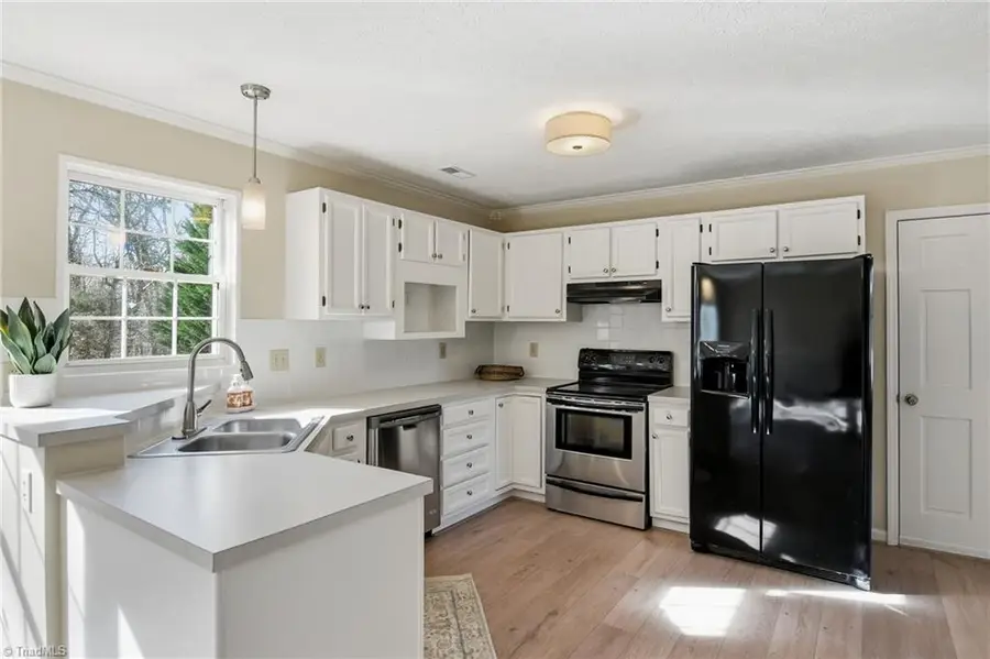 5965 Bethania Tobaccoville Road, Pfafftown, NC 27040 - Image #3