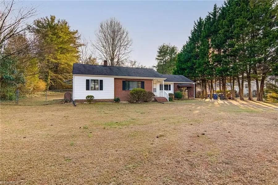 3924 Vest Mill Road, Winston Salem, NC 27103 - Image #2