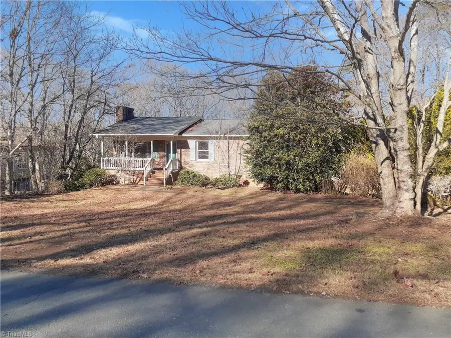 4605 Oak Park Drive, Pfafftown, NC 27040 - Image #2