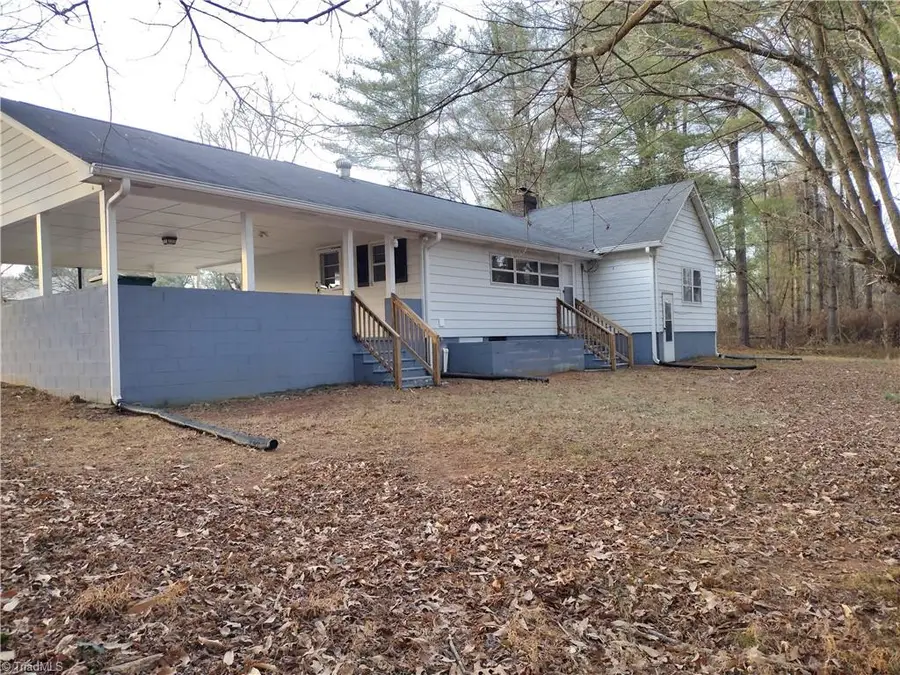 132 Hamby Road, Dobson, NC 27017 - Image #3