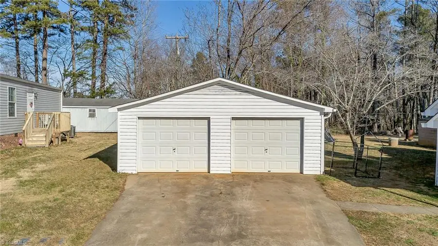 359 Cartpath Road, North Wilkesboro, NC 28659 - Image #2