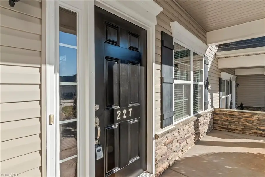 227 Hawks Nest Circle, Clemmons, NC 27012 - Image #2
