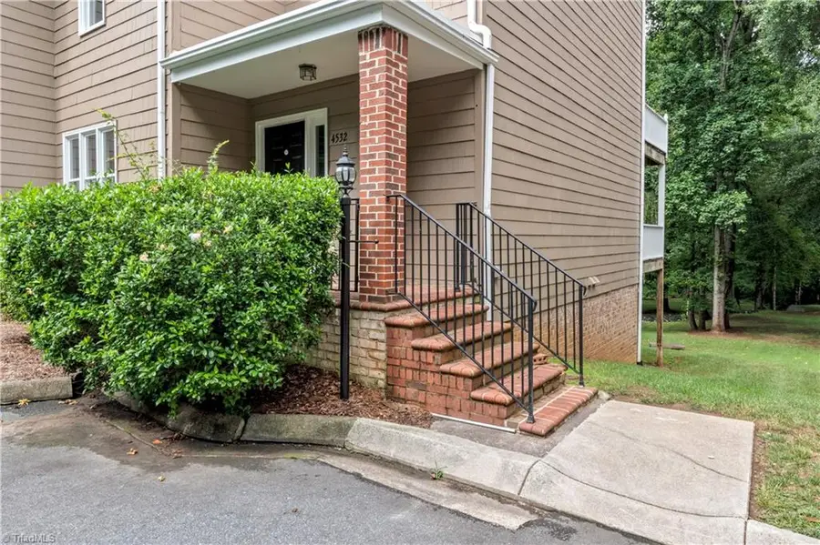 4532 Fernhaven Circle, Winston Salem, NC 27104 - Image #3