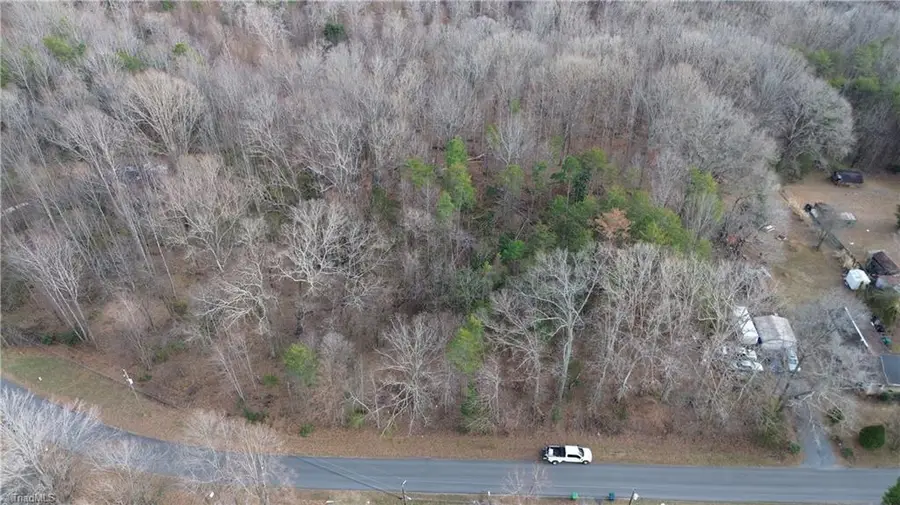 178 Vintage Road, Eden, NC 27288 - Image #2