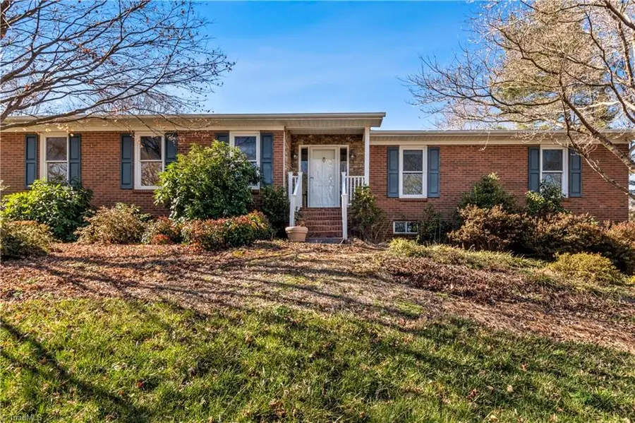 3606 Squirewood Drive, Clemmons, NC 27012 - Image #2