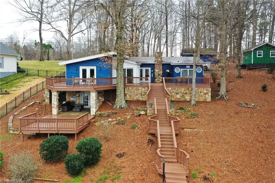 1250 Lake Drive 9, Lexington, NC 27292 - Image #3