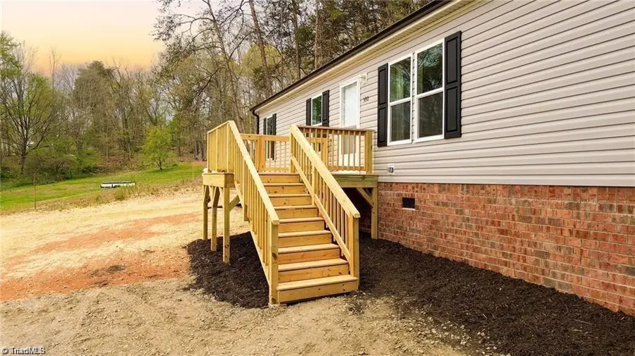 1975 Carl Fox Road, Taylorsville, NC 28681 - Image #3