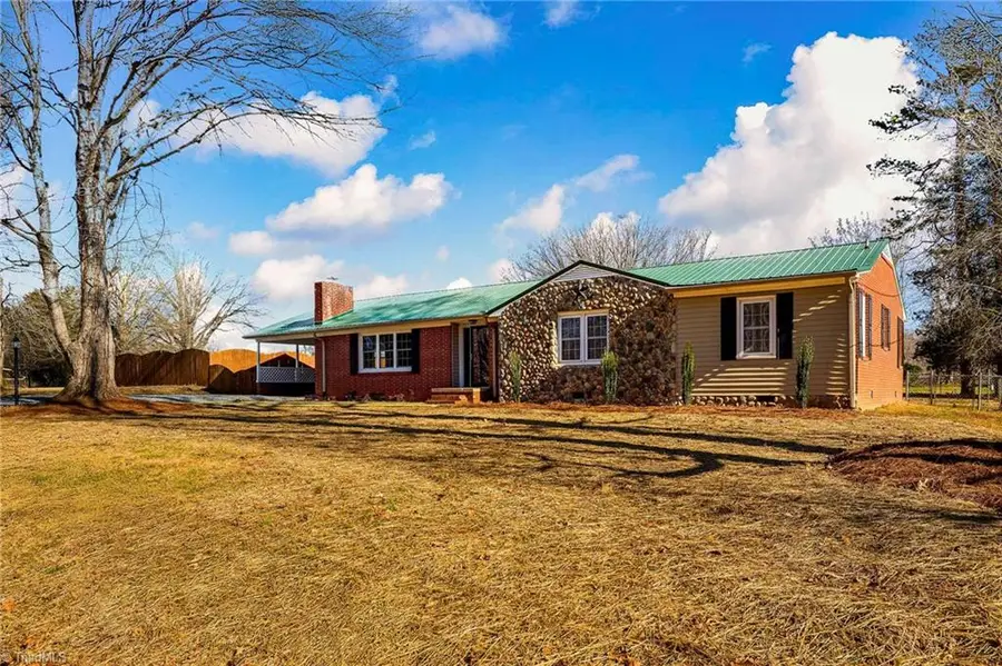 123 Sharon Drive, Lexington, NC 27292 - Image #2