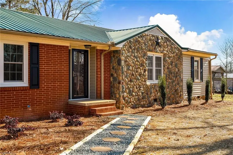 123 Sharon Drive, Lexington, NC 27292 - Image #3