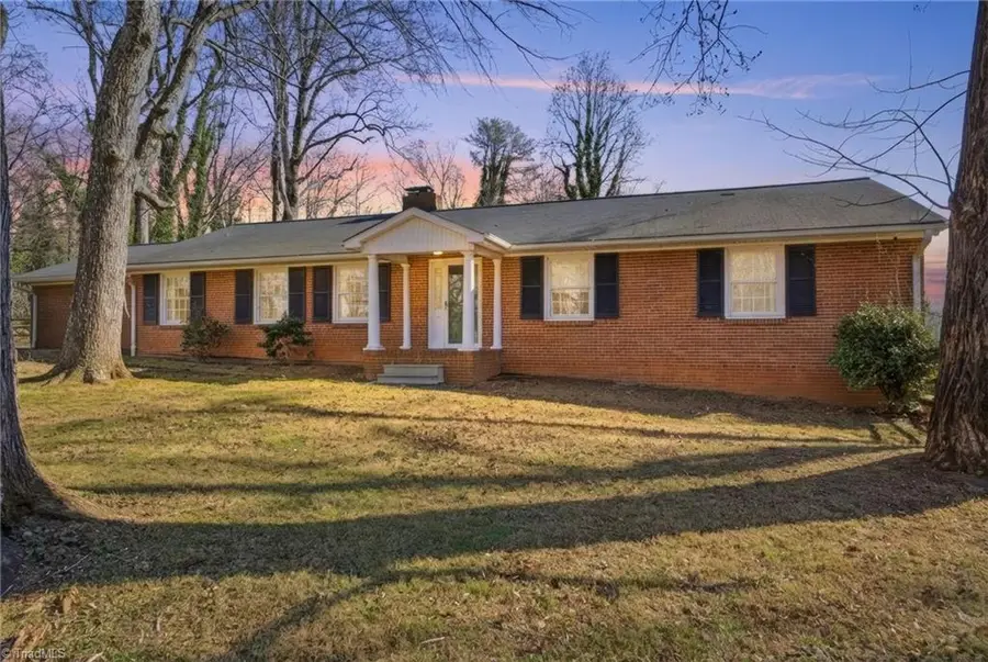 5501 Club Knoll Road, Winston Salem, NC 27105 - Image #2