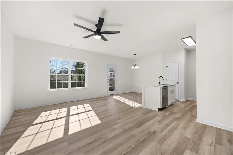 537 Flint Avenue, High Point, NC 27260 - Image #2