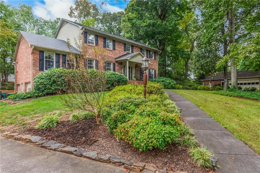 7020 Stancliff Court, Clemmons, NC 27012 - Image #2